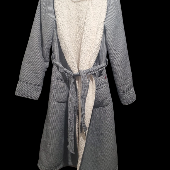 Levis Women's Robe - Picture 3 of 4